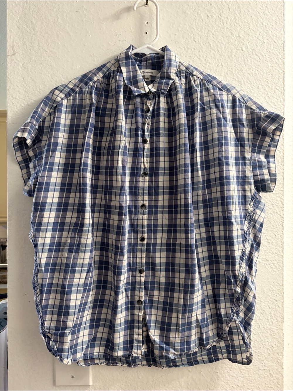 Madewell Blue and White Plaid Short-Sleeve Button-Down
